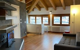 Interno 8 Appartamento Con Box Auto Privato Gratuito